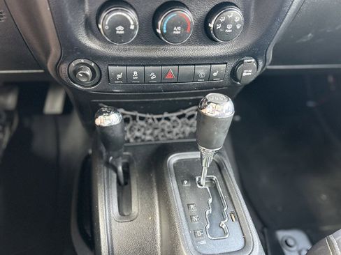 Used 2013 Jeep Wrangler Unlimited Sahara w/ Dual Top Group image 18