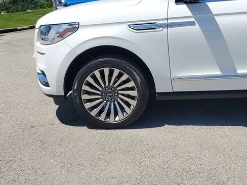 Used 2020 Lincoln Navigator L Reserve w/ Luxury Package AWD/4WD image 8