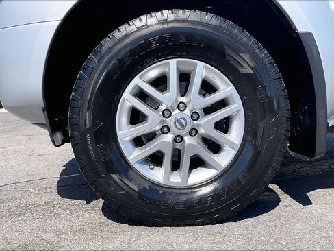 Used 2019 Nissan Frontier SV AWD/4WD image 9
