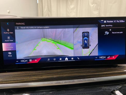 Used 2024 BMW X5 xDrive40i w/ Premium Package image 12