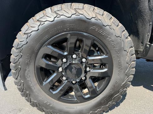 Used 2019 Chevrolet Silverado 2500 LTZ w/ Duramax Plus Package AWD/4WD image 19