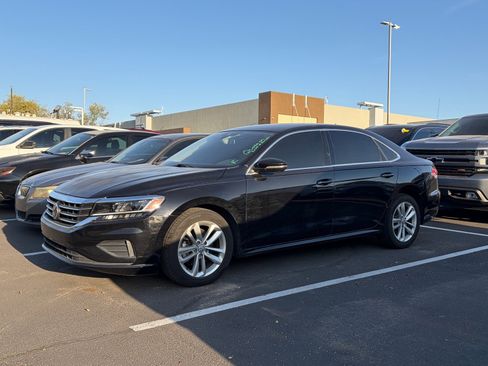 Used 2020 Volkswagen Passat 2.0T SE image 5