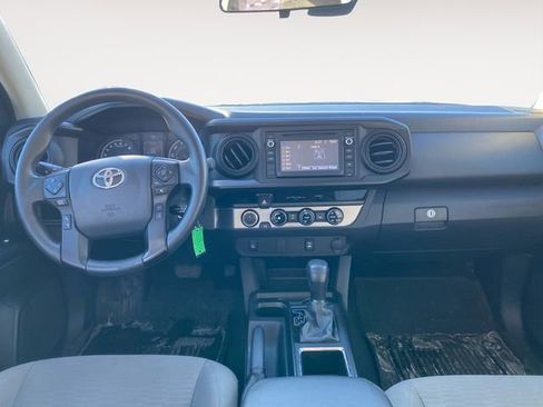 Used 2018 Toyota Tacoma SR w/ SR Convenience Package image 10