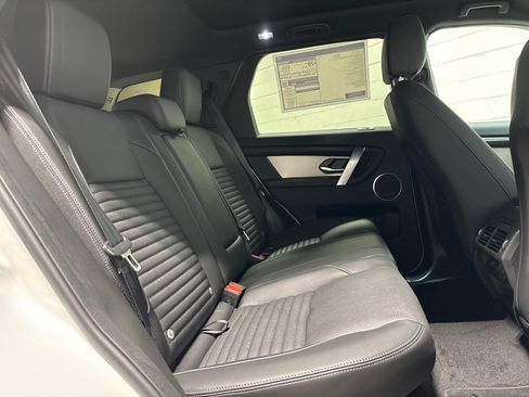 New 2026 Land Rover Discovery Sport Landmark AWD/4WD image 38