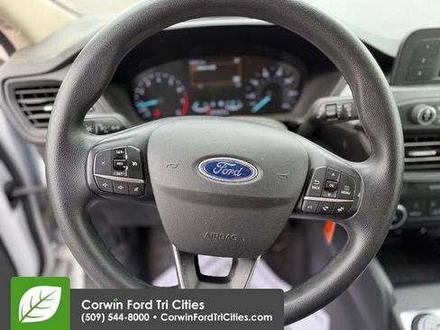 Used 2020 Ford Escape S AWD/4WD image 2