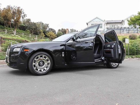 Used 2012 Rolls-Royce Ghost RWD image 46