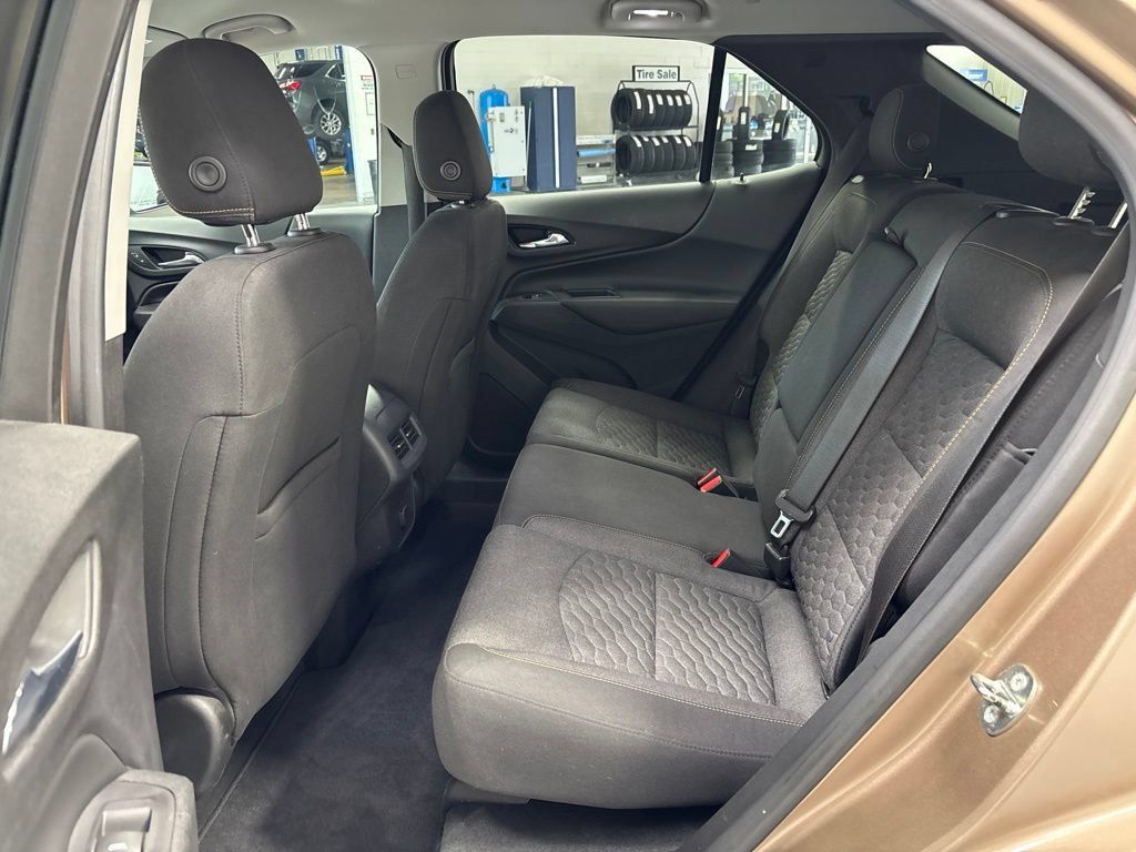 Used 2018 Chevrolet Equinox LT AWD/4WD image 31