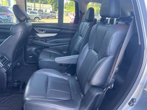 Used 2019 Subaru Ascent Limited w/ Popular Package #3 AWD/4WD image 10