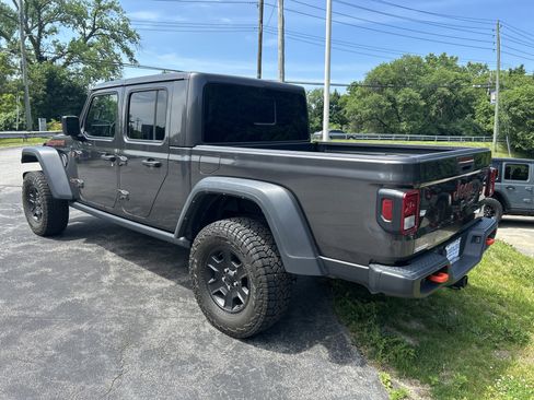 Used 2022 Jeep Gladiator Mojave w/ Cold Weather Group AWD/4WD image 14