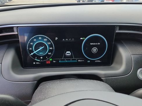 Certified 2024 Hyundai Tucson SEL AWD/4WD image 19