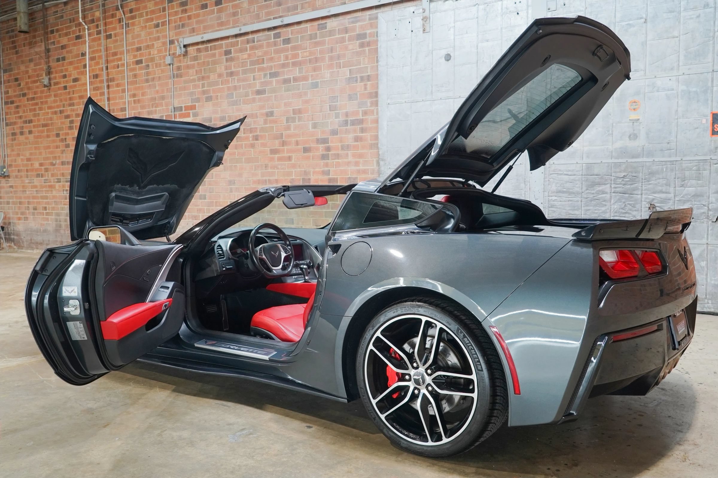 Used 2017 Chevrolet Corvette Stingray Coupe RWD image 27