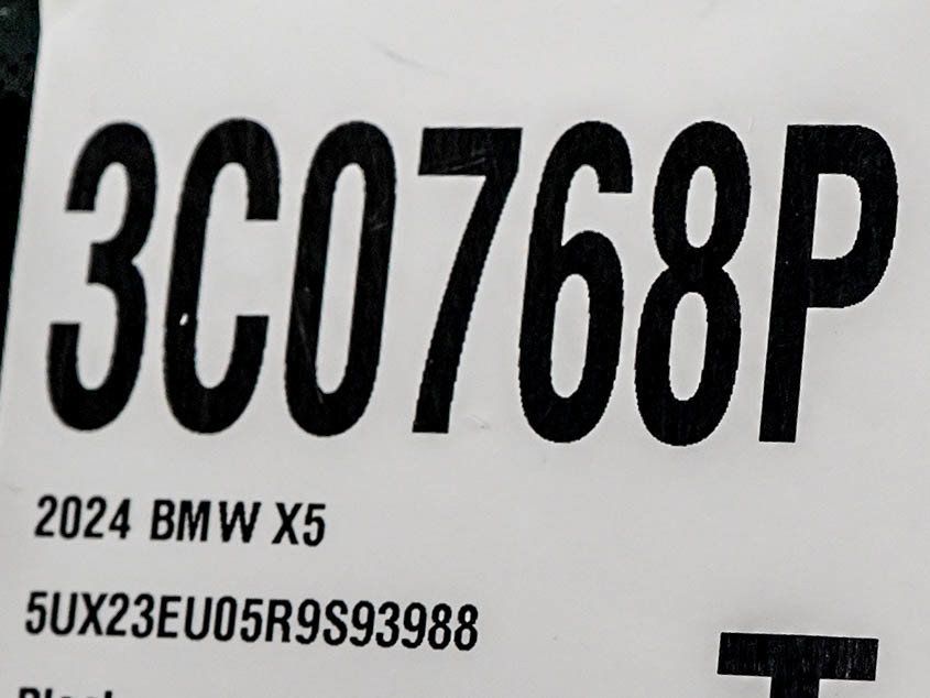 Used 2024 BMW X5 xDrive40i AWD/4WD image 29