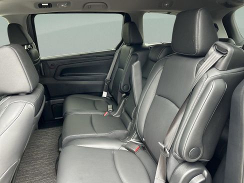 Used 2024 Honda Odyssey Touring image 18