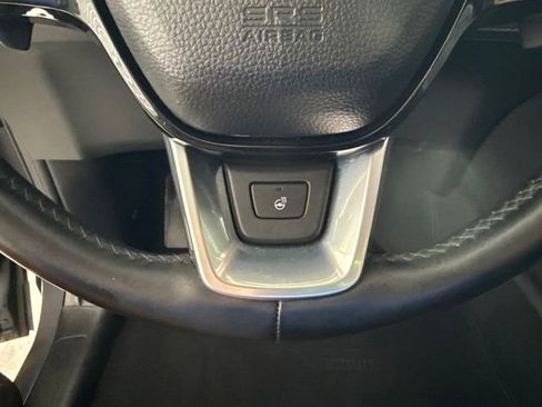 Certified 2023 Honda Pilot Touring image 12