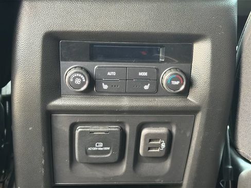 Used 2023 Chevrolet Traverse Premier w/ Redline Edition AWD/4WD image 15