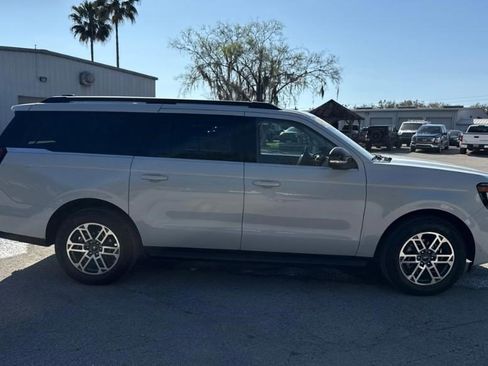 Used 2025 Ford Expedition Max Active image 4