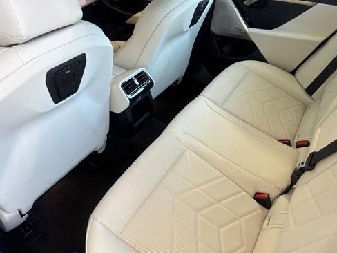 Used 2026 BMW i5 eDrive40 RWD image 27