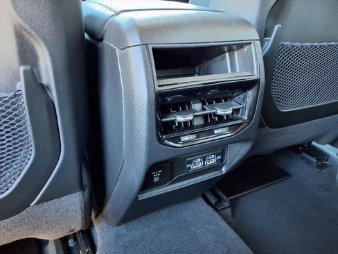 Used 2023 Jeep Grand Cherokee Laredo w/ Luxury Tech Group I image 11