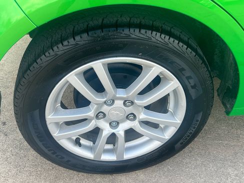 Used 2016 Chevrolet Sonic LT w/ Fun and Sun Package image 57