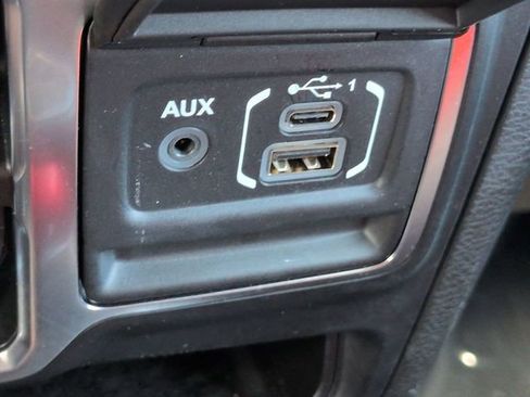 Used 2021 Jeep Gladiator Overland w/ Popular Equipment Package AWD/4WD image 22