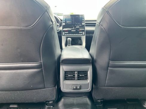 Used 2019 Toyota Avalon XSE w/ All Weather Liner Package FWD image 27