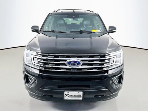 Used 2021 Ford Expedition XLT AWD/4WD image 2