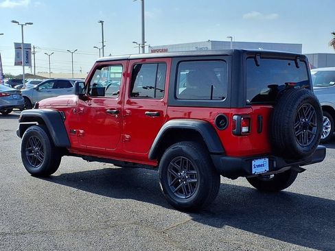 Used 2025 Jeep Wrangler Unlimited Sport AWD/4WD image 5