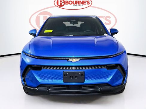 Used 2026 Chevrolet Equinox EV LT image 3