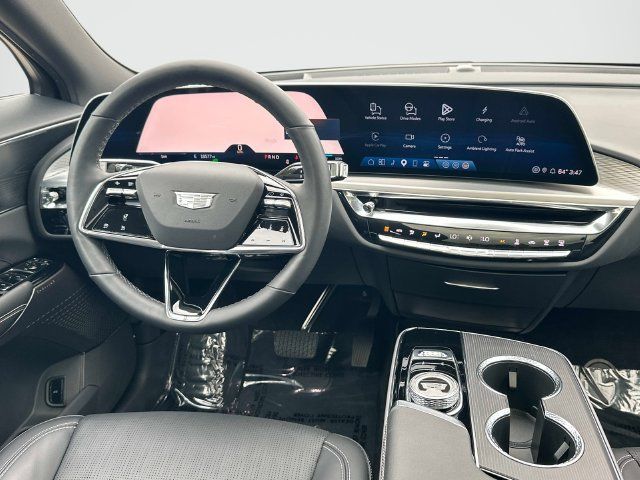 Certified 2025 Cadillac Lyriq Luxury AWD/4WD image 2