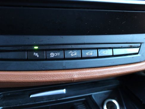 Used 2013 BMW X6 M image 27