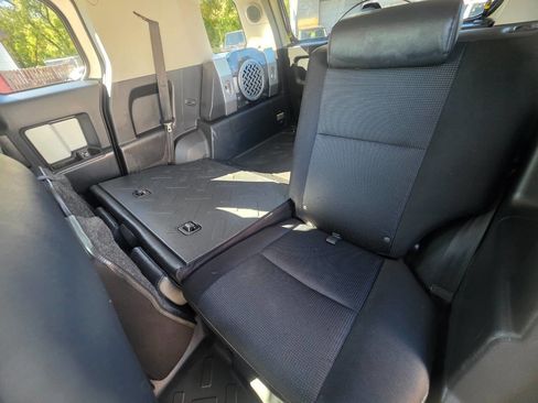 Used 2010 Toyota FJ Cruiser 4WD image 21