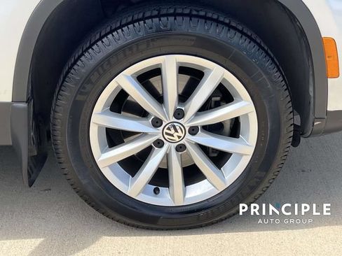 Used 2017 Volkswagen Tiguan Wolfsburg Edition AWD/4WD image 4