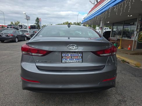 Used 2018 Hyundai Elantra Value Edition w/ Winter Weather Package image 21