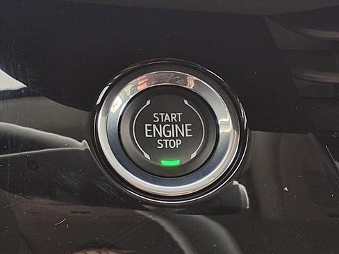 Certified 2025 Buick Envision Preferred image 19