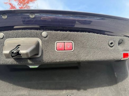 Used 2018 Mercedes-Benz S 560 4MATIC Sedan image 8