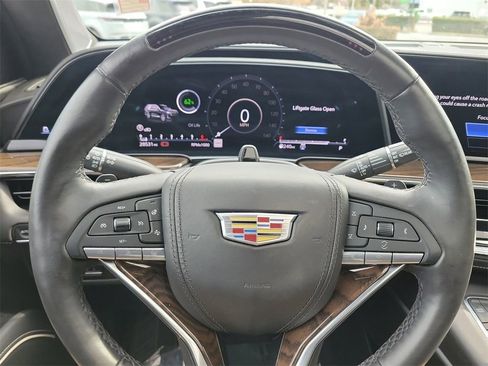 Used 2024 Cadillac Escalade Sport Platinum w/ LPO, ONYX Package image 29