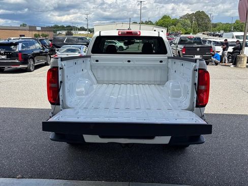 Used 2022 Chevrolet Colorado LT w/ Fleet Safety Package RWD image 3