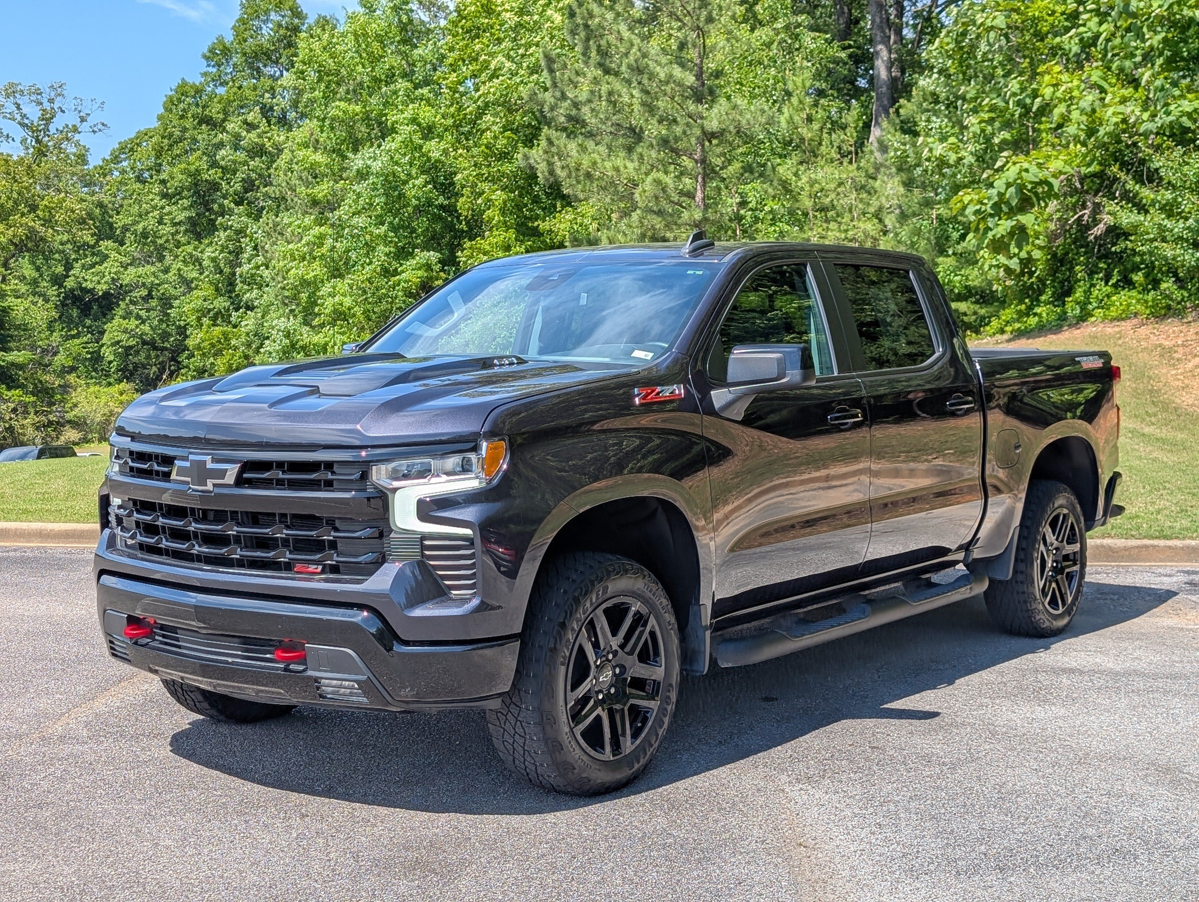 Used 2024 Chevrolet Silverado 1500 LT Trail Boss w/ Convenience Package II AWD/4WD image 5