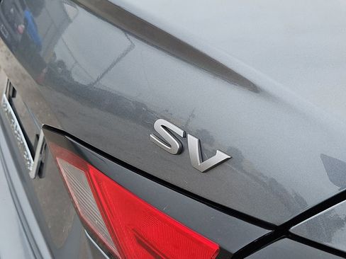 Used 2024 Nissan Altima 2.5 SV image 7