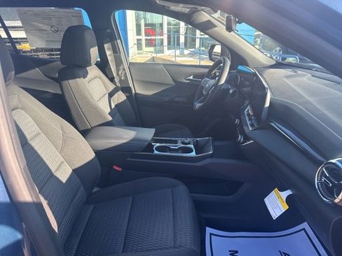 New 2026 Chevrolet Equinox LT image 11