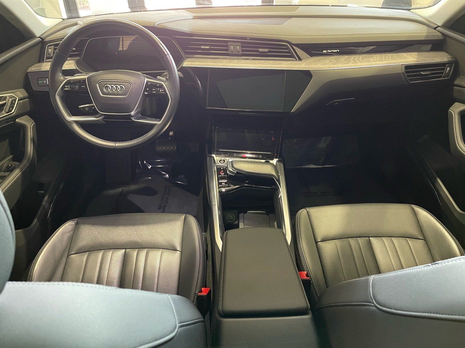 Used 2024 Audi Q8 e-tron Premium Plus w/ Premium Plus Package AWD/4WD image 29