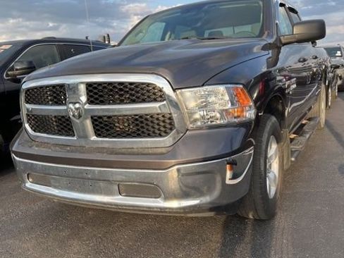 Used 2019 RAM 1500 Classic SLT AWD/4WD image 1