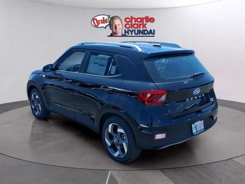 New 2026 Hyundai Venue SEL FWD image 3