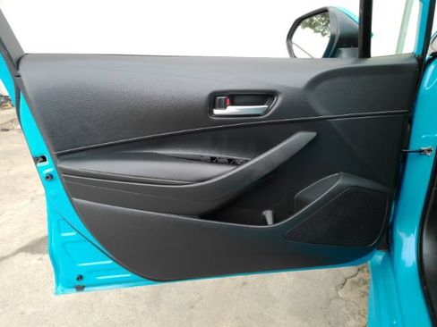 Used 2021 Toyota Corolla SE FWD image 11