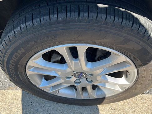 Used 2016 Volvo XC60 T5 Premier w/ Proximity Package AWD/4WD image 7