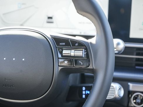 New 2025 Hyundai Ioniq 6 SEL image 18