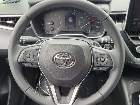 Used 2025 Toyota Corolla SE w/ SE Package FWD image 24