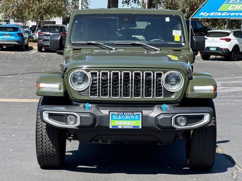 Used 2024 Jeep Wrangler Unlimited Sahara AWD/4WD image 8