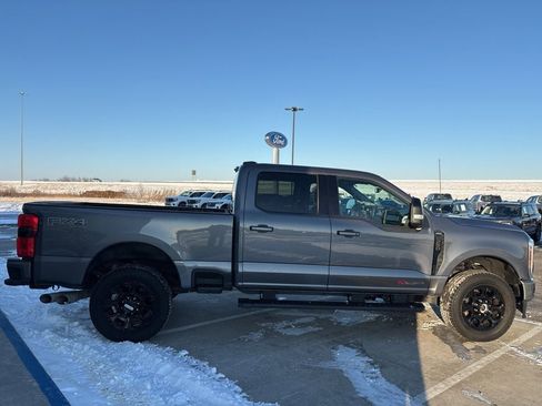 Used 2024 Ford F250 Lariat w/ Black Appearance Package image 7