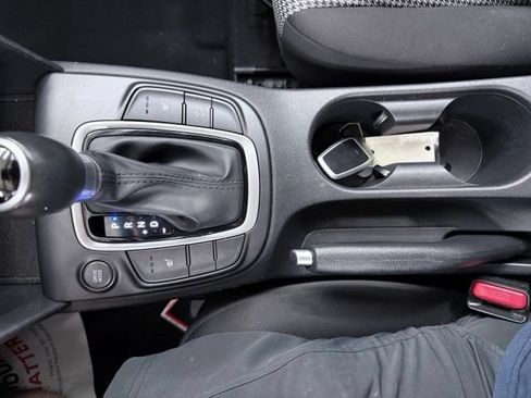 Used 2018 Hyundai Kona SEL w/ SEL Tech Package 02 FWD image 25
